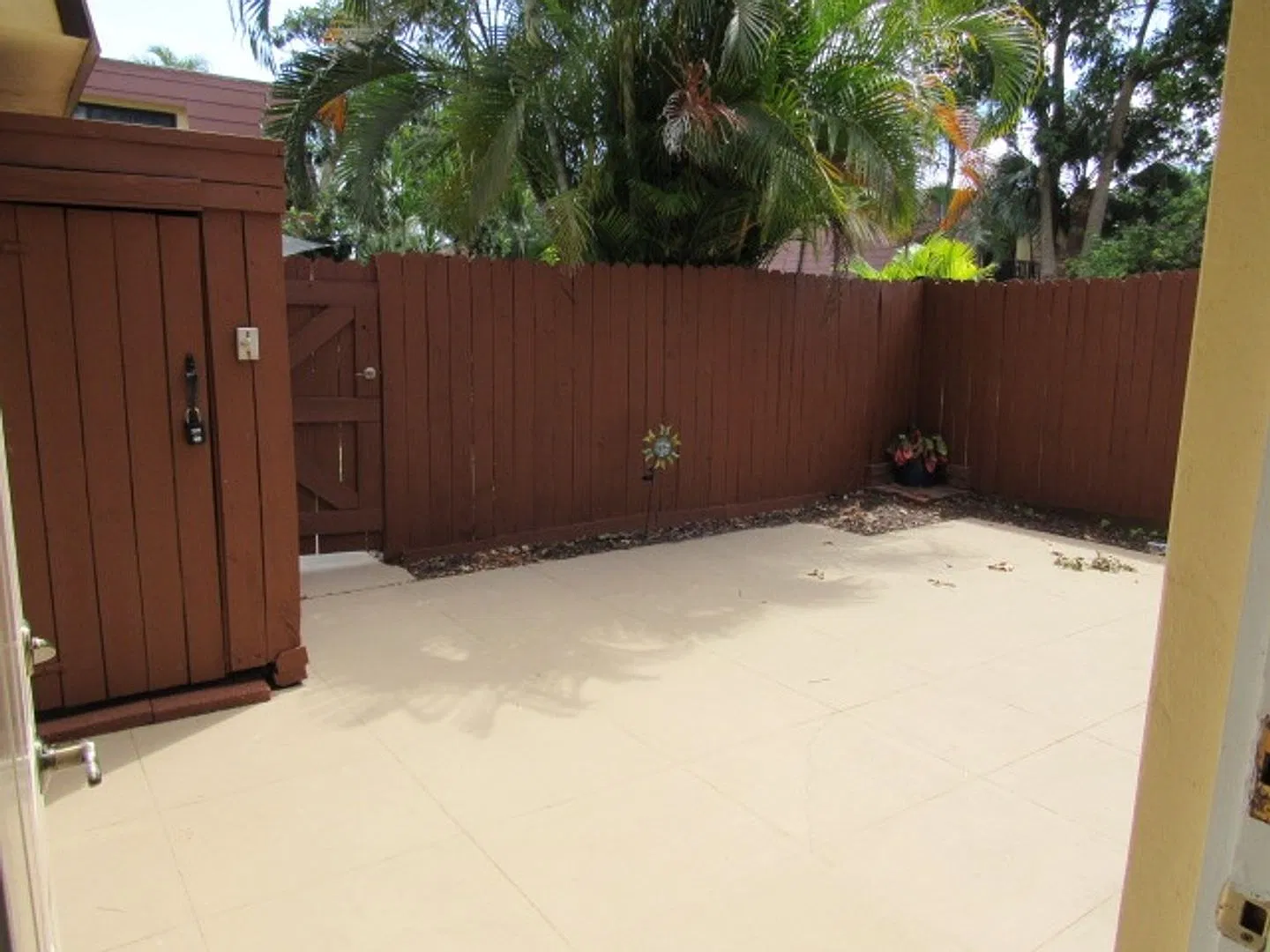 2 bedroom 2 bathroom Townhome — Photo 2