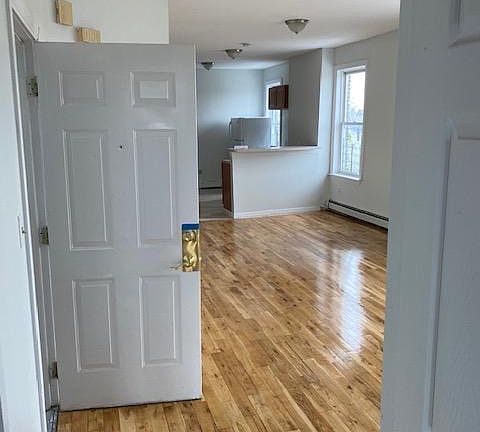 3rd image of 186 Newark Ave #3