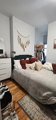 Rented by ONE Manhattan Real Estate | media 13