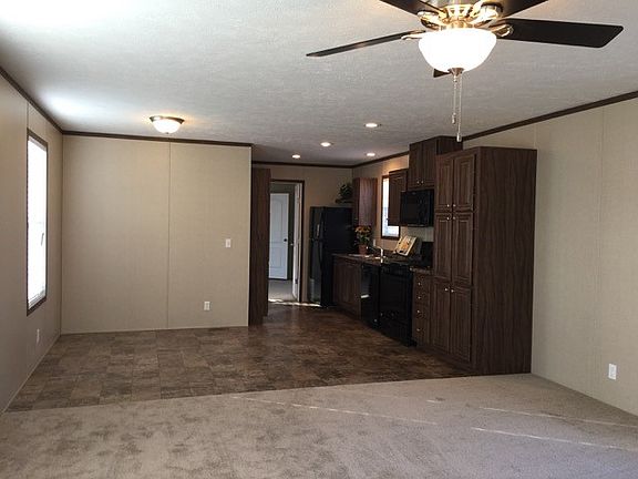 3rd image of 52197 Quaker Hill Ln