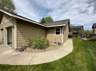 858 NE Hidden Valley Dr, Bend, OR 97701