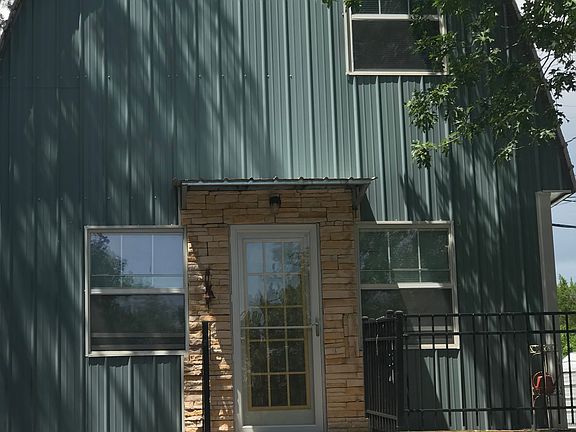 2nd image of 134 Poison Ivy Ln