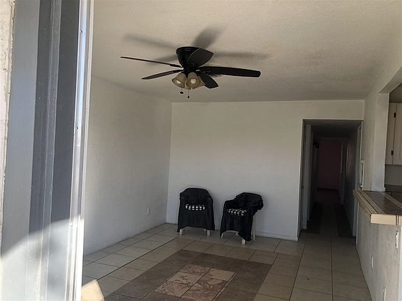 3rd image of 2527 S 6th Ave
