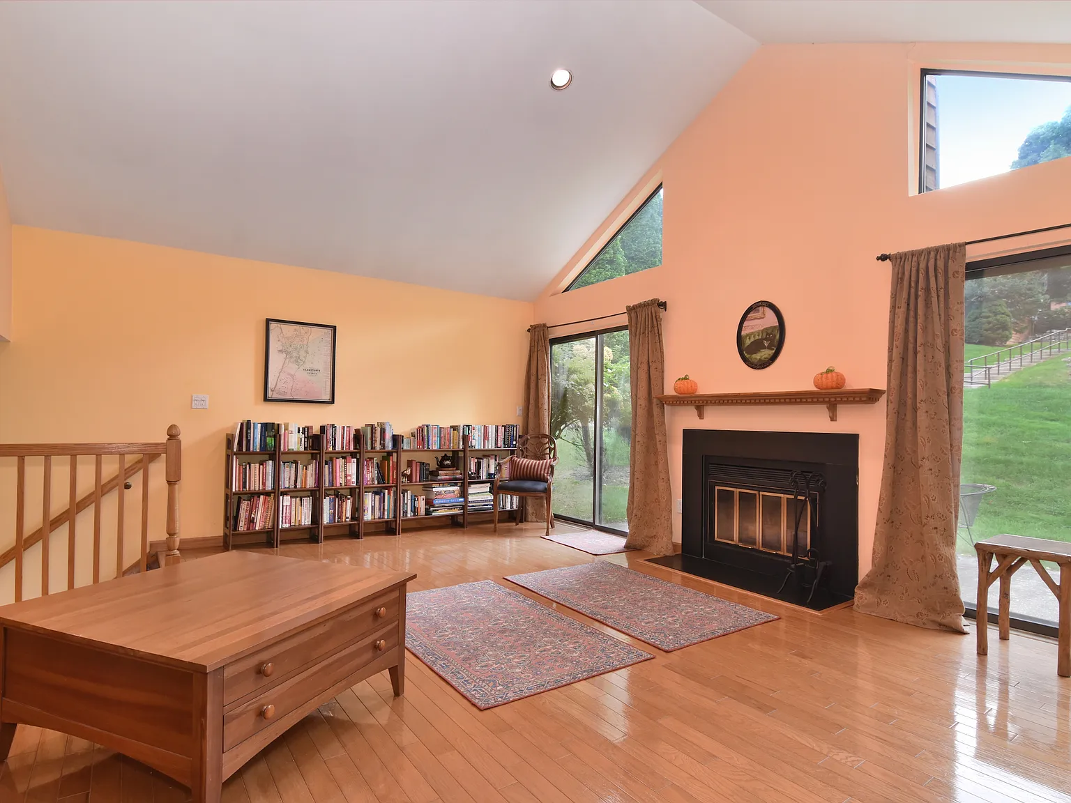 2 bed, 1827 sqft, $4,700 — Photo 3