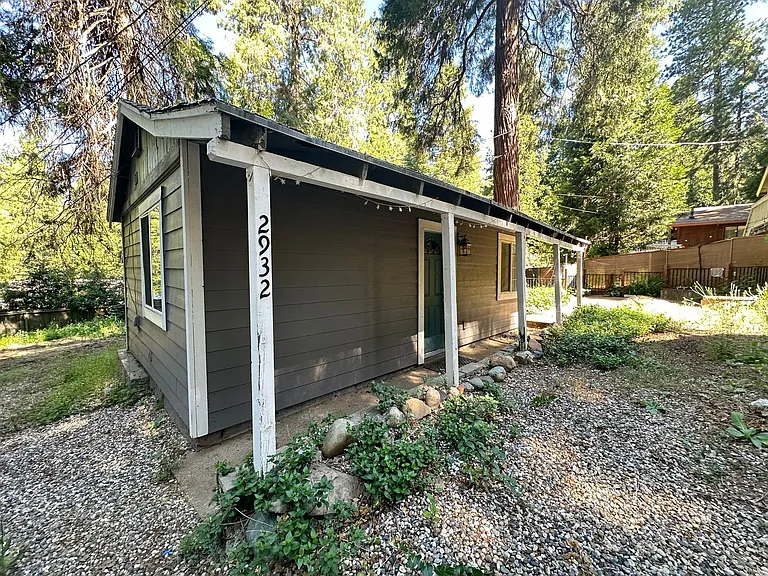 2932 Alder Dr — Photo 2