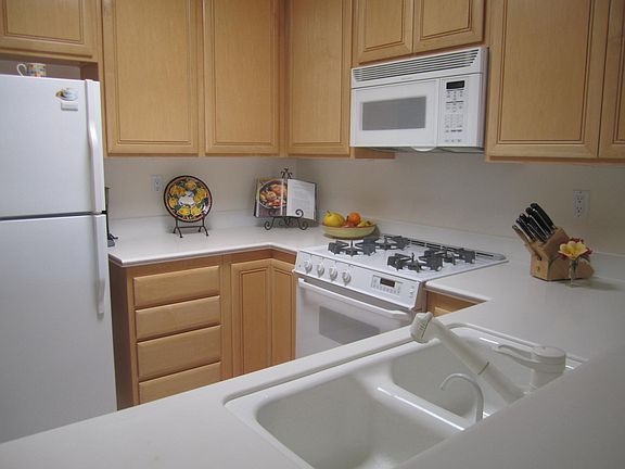 3rd image of 354 Por La Mar Cir
