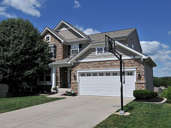 2nd image of 2740 Pebble Creek Way