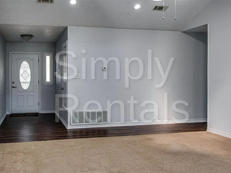 182 County Road 2426 — Photo 2
