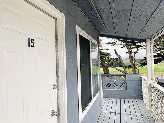 2nd image of 2421 Palmetto Ave #15