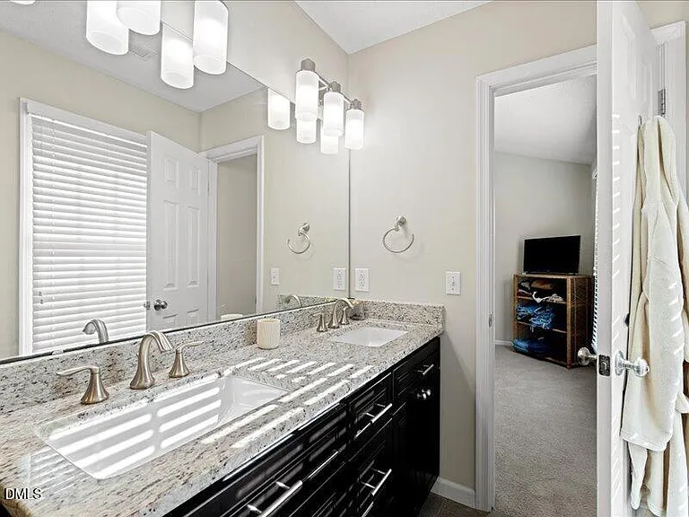 8625 Vanburgh Ct — Photo 25