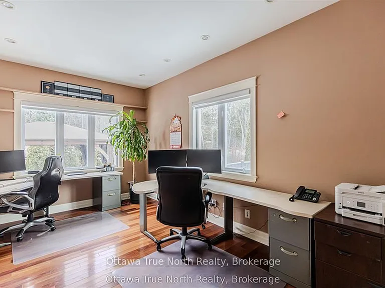 1530 Lords Manor Ln — Photo 18