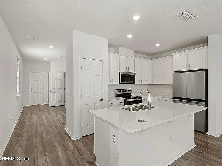 11865 Junegrass Rd — Photo 2