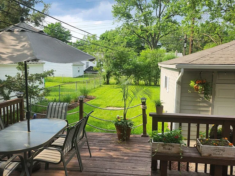 3420 Ravena Ave — Photo 32