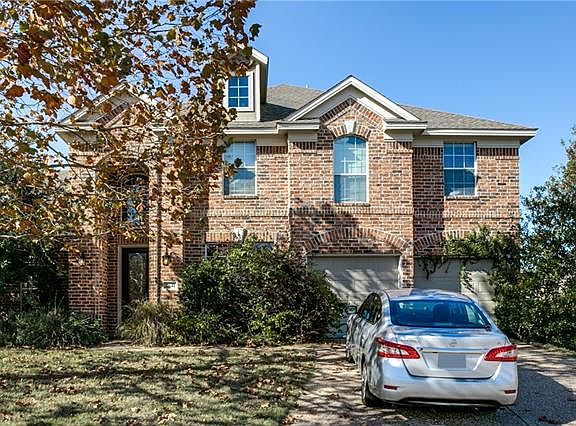 3rd image of 2641 Glen Haven Ct