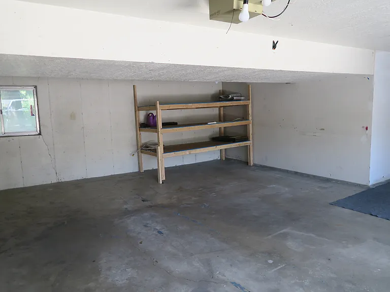 9494 S Pinedale Cir — Photo 12