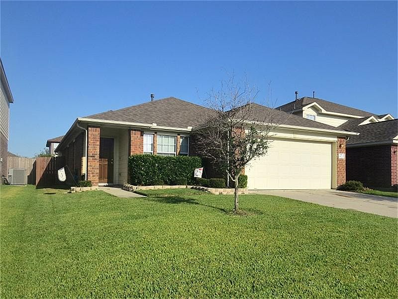 1st image of 18023 Hillock Glen Ln