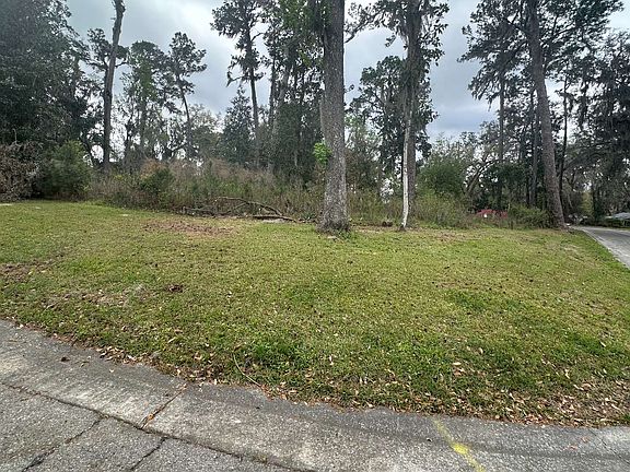 4th image of 550 SE Sunflower Pl