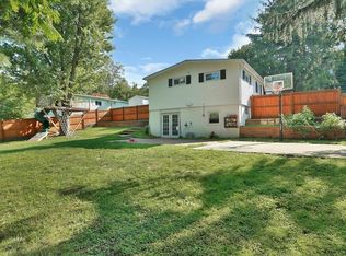 51 N Pascack Rd, Nanuet, NY 10954