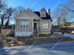 945 N Grand Ave NW, Atlanta, GA 30318