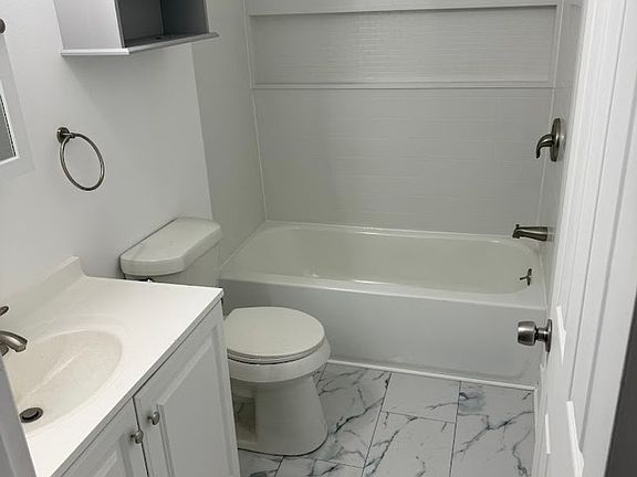 5th image of 420 Tintsman Ave APT B