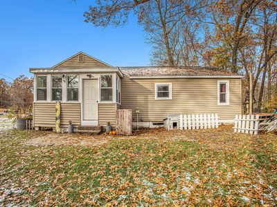 1162 S Barnes Rd, Muskegon, MI, 49442