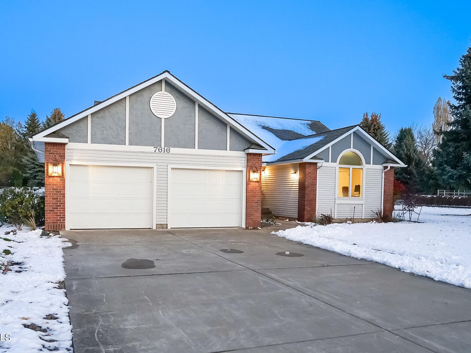 7616 N Valley St, Dalton Gardens, ID 83815 Zillow