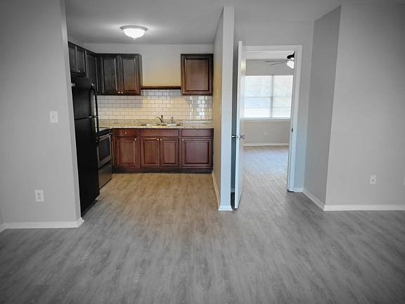 5th image of 3809 W Iowa Ave APT 13