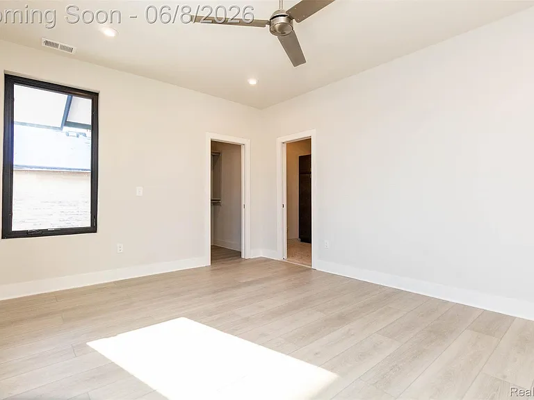 2223 Wabash St — Photo 11
