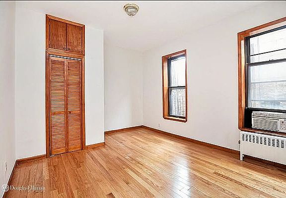3rd image of 188 Suffolk St #4N