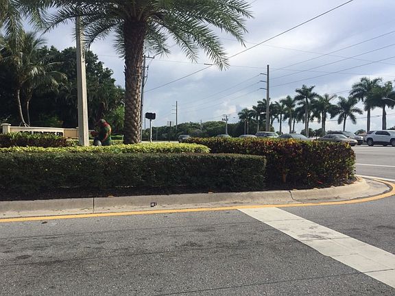 5th image of 6362 C Durham Dr