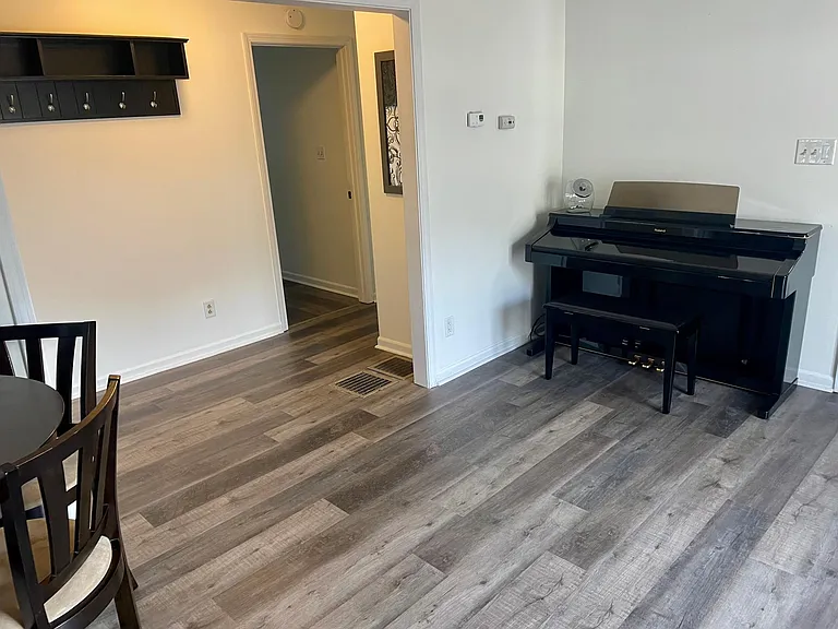 2910 W Riverside Ave — Photo 6