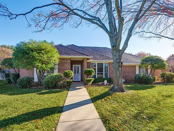 2nd image of 7455 Coachwood Cir