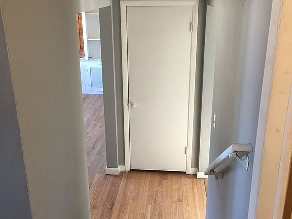 5th image of 1630 25th Ave