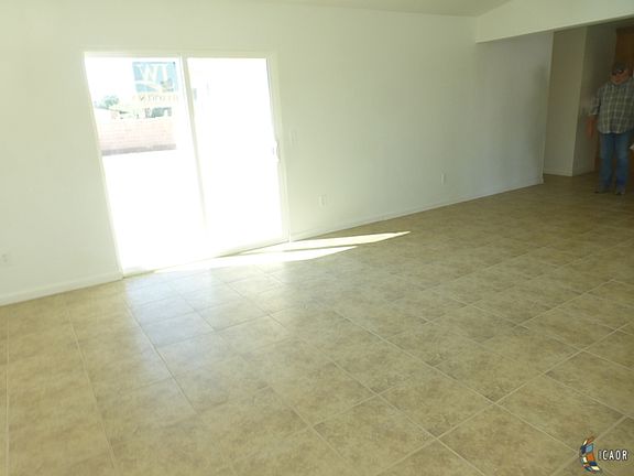 4th image of 1201 Stacey Ave