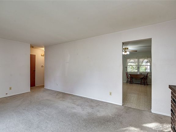 4th image of 227 S Butter St