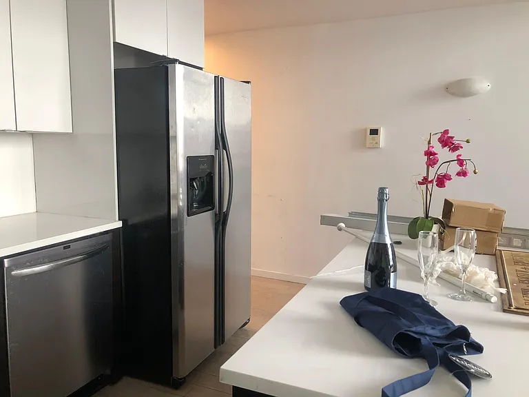 728 Market St #201 — Photo 17