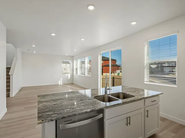 892 N 260 E, Santaquin, UT 84655