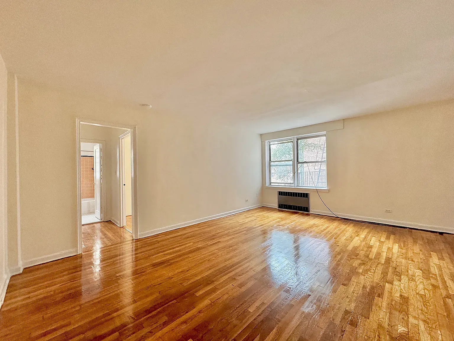 140-59 Ash Avenue — Photo 2