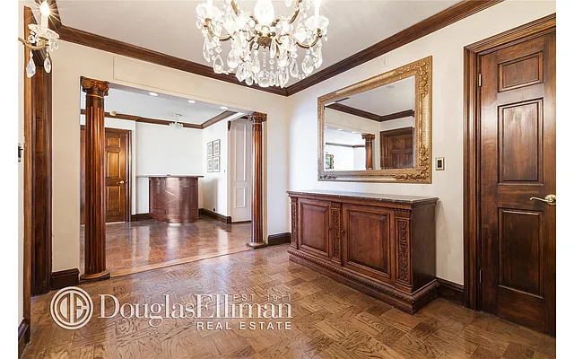 Rented by Douglas Elliman | media 24