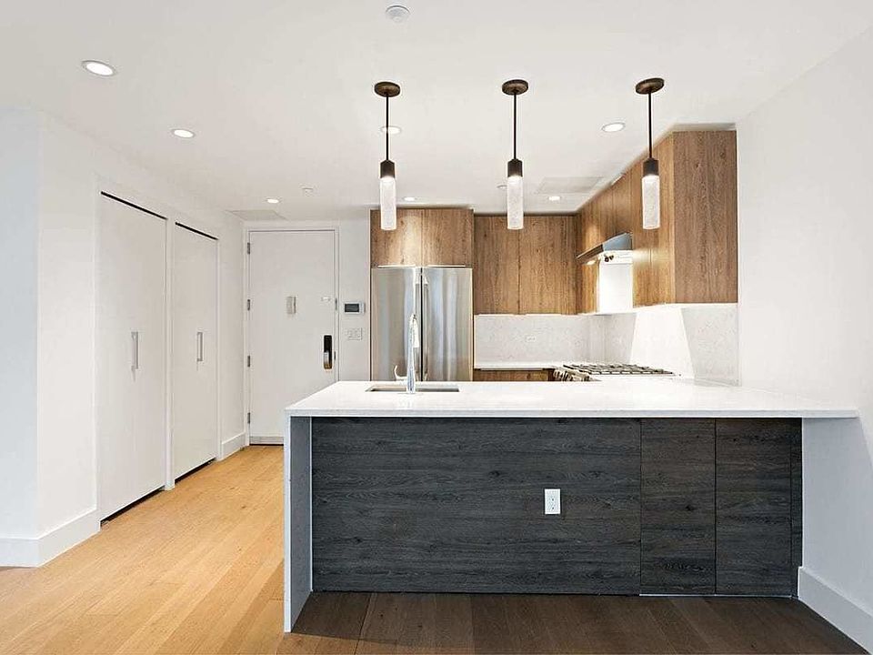 1st image of 4620 11th St APT 4F