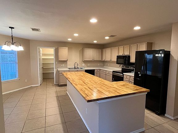 2nd image of 4406 Cisco Valley Dr