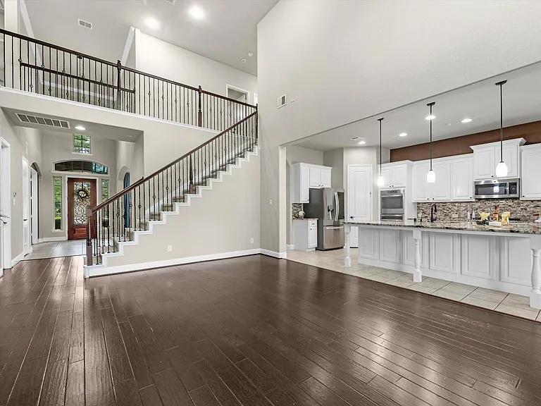 15819 Graham Spring Ln — Photo 23
