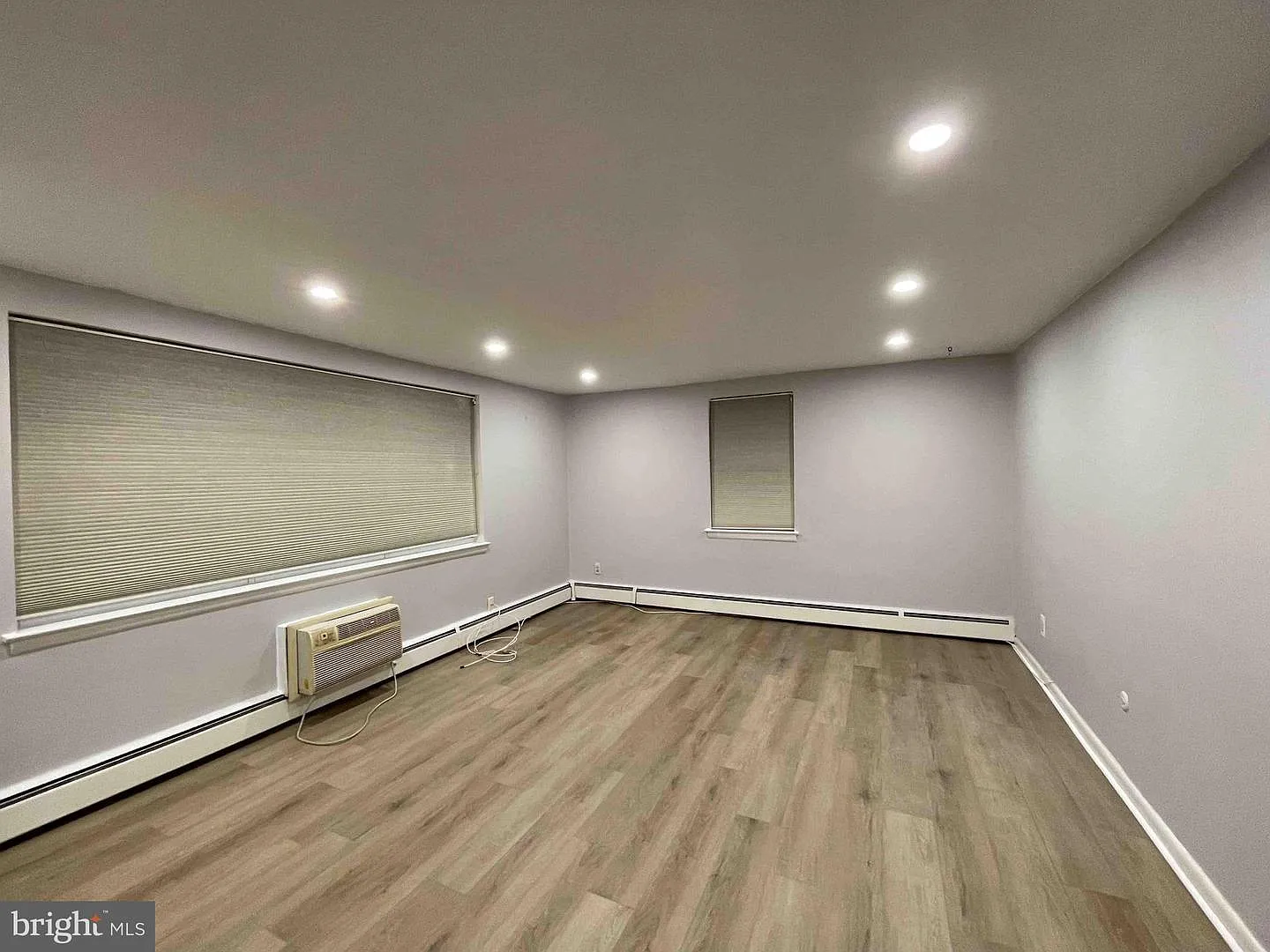 1 bed, 609 sqft, $1,700 — Photo 2