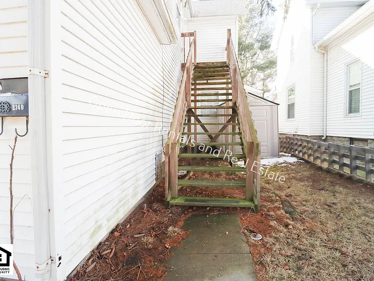 236 S Grant St — Photo 3