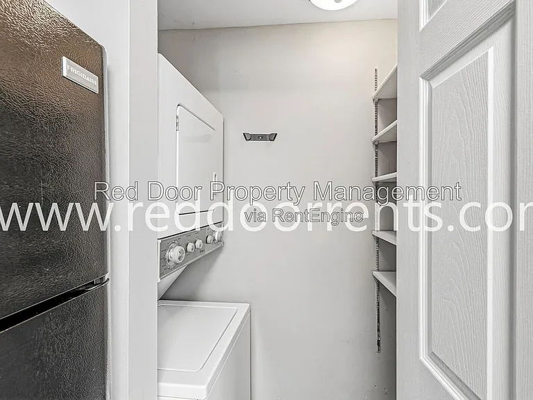 335 1st Ave NW #3 — Photo 18