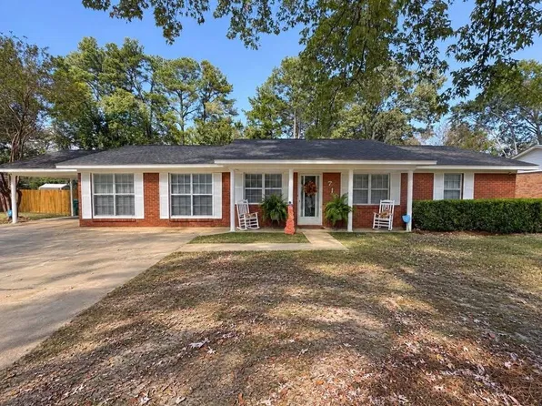710 Windsor Rd, Grenada, MS 38901