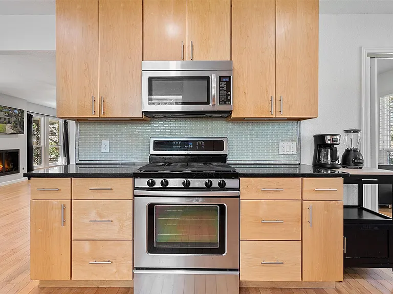 6906 One Oak Rd — Photo 8