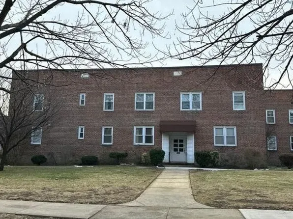153 Smith St, Freeport, NY 11520