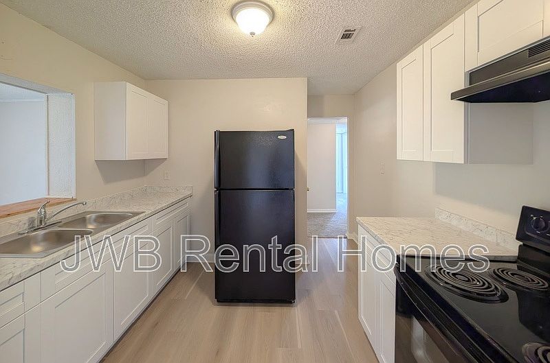 6829 Van Gundy Rd, Jacksonville, FL 32208 | Zillow