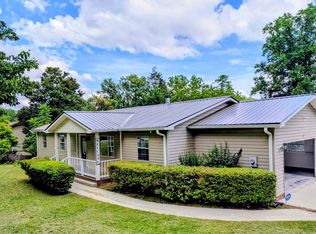 130 Hillside Dr, Clayton, GA 30525
